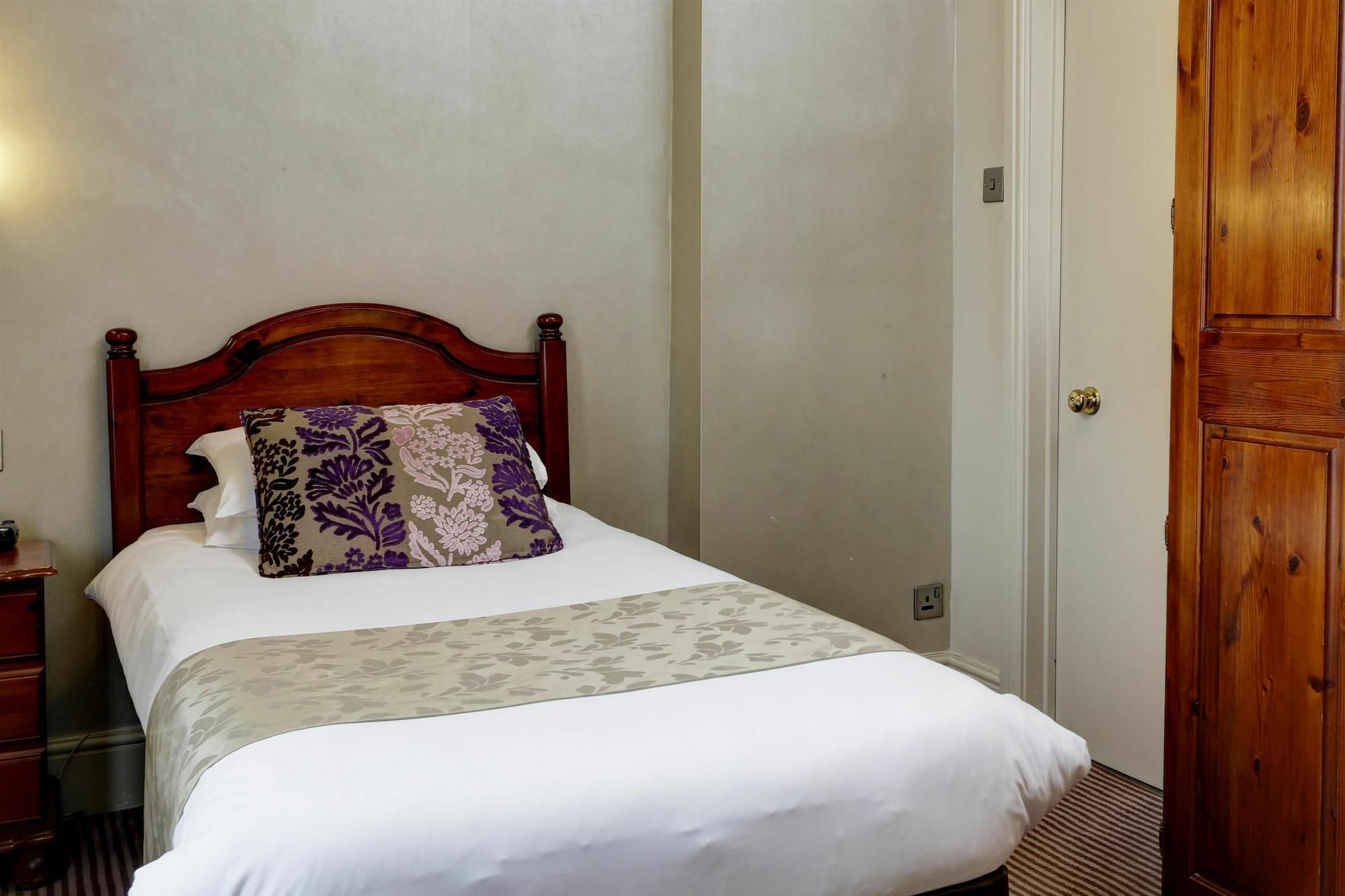 Best Western The Westley Hotel Бирмингам Екстериор снимка